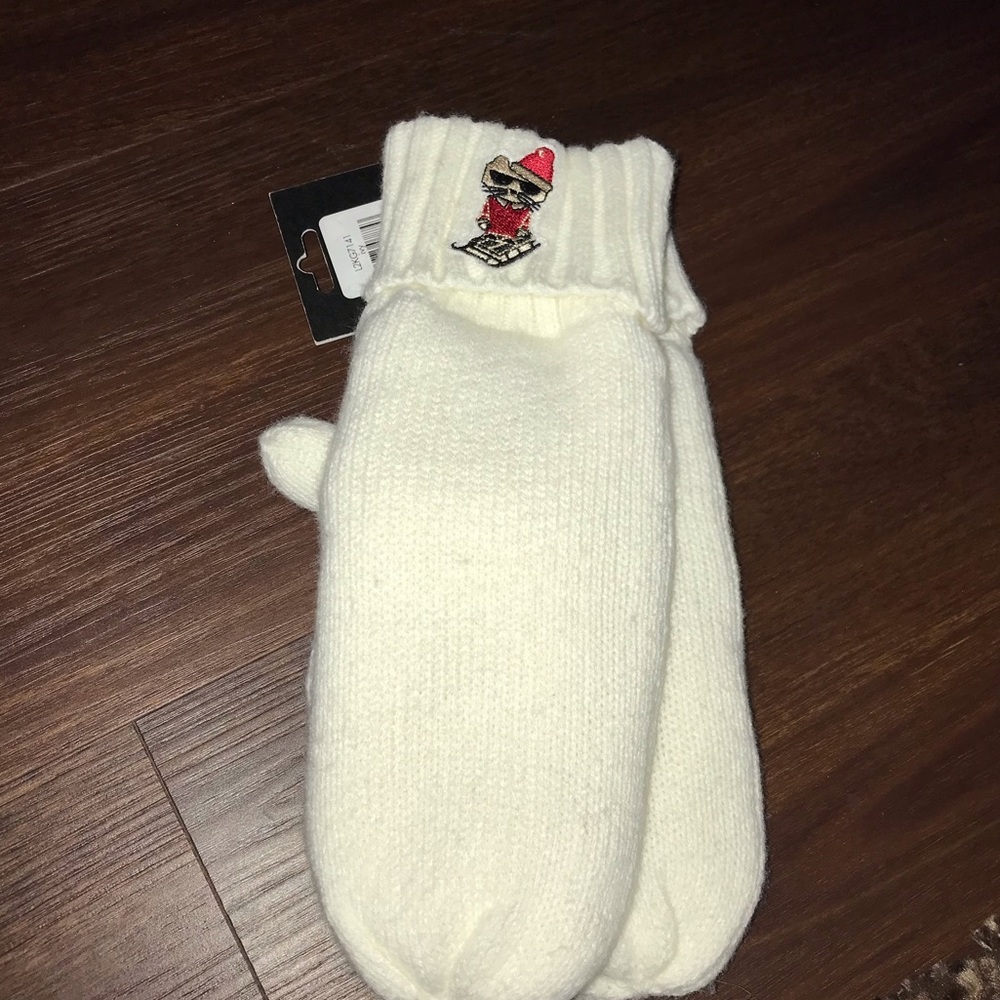 Karl Lagerfeld Apres Ski Mittens NWT